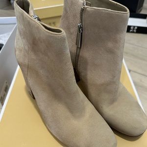 Michael Kors Beige Boots (Heeled)